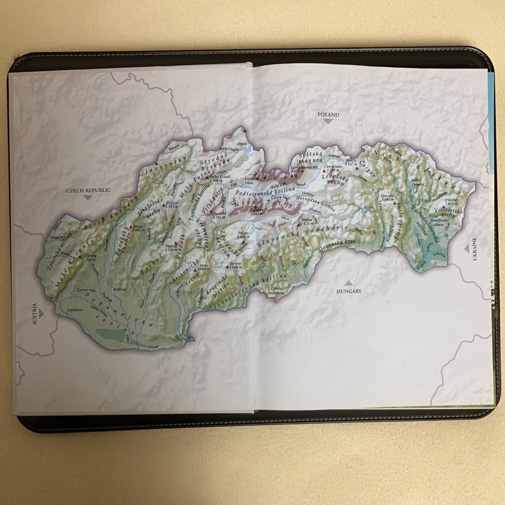 Slovakia book πΈπ° - Picture 5 of 15